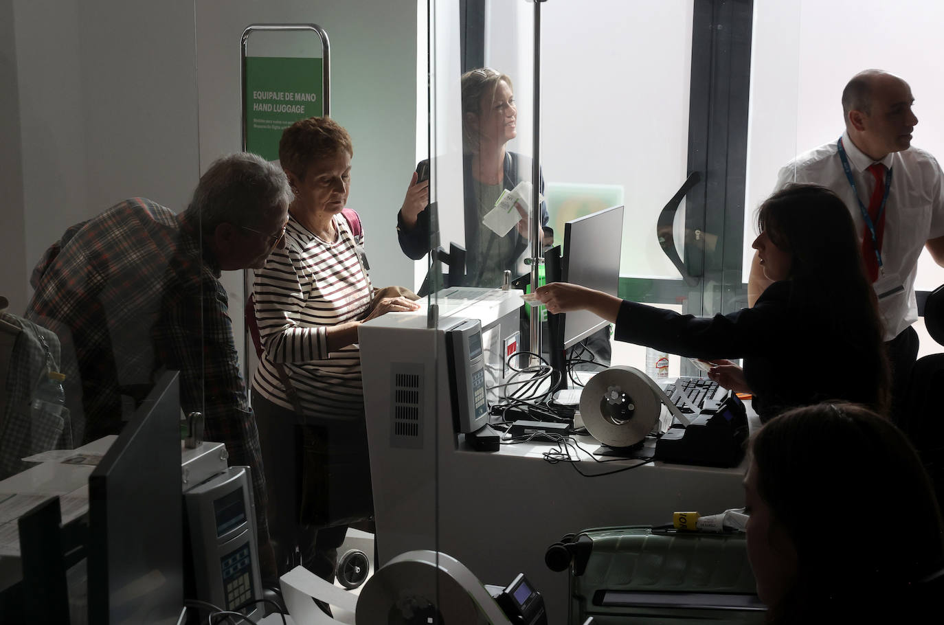 El primer vuelo de Binter entre Canarias y Córdoba, en imágenes