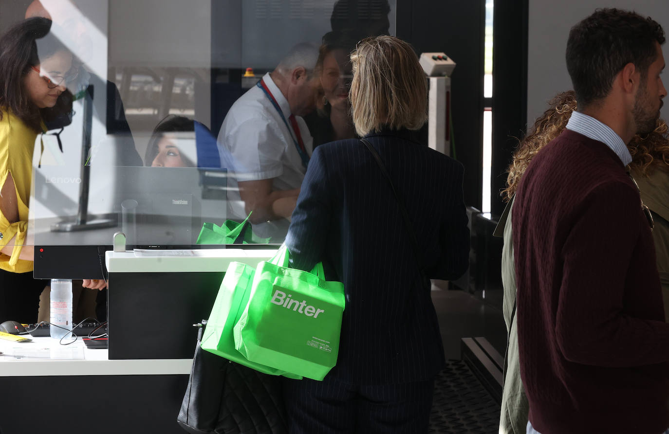 El primer vuelo de Binter entre Canarias y Córdoba, en imágenes