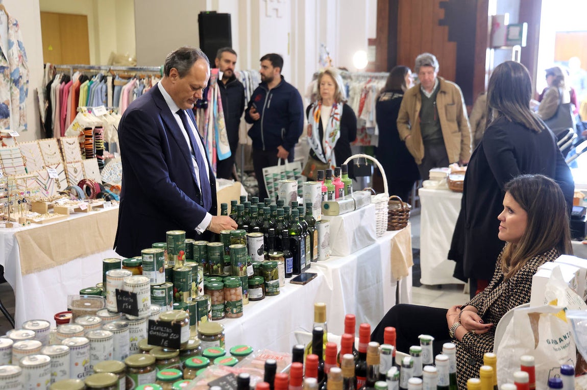 La inauguración del Baratillo de Adevida, en imágenes