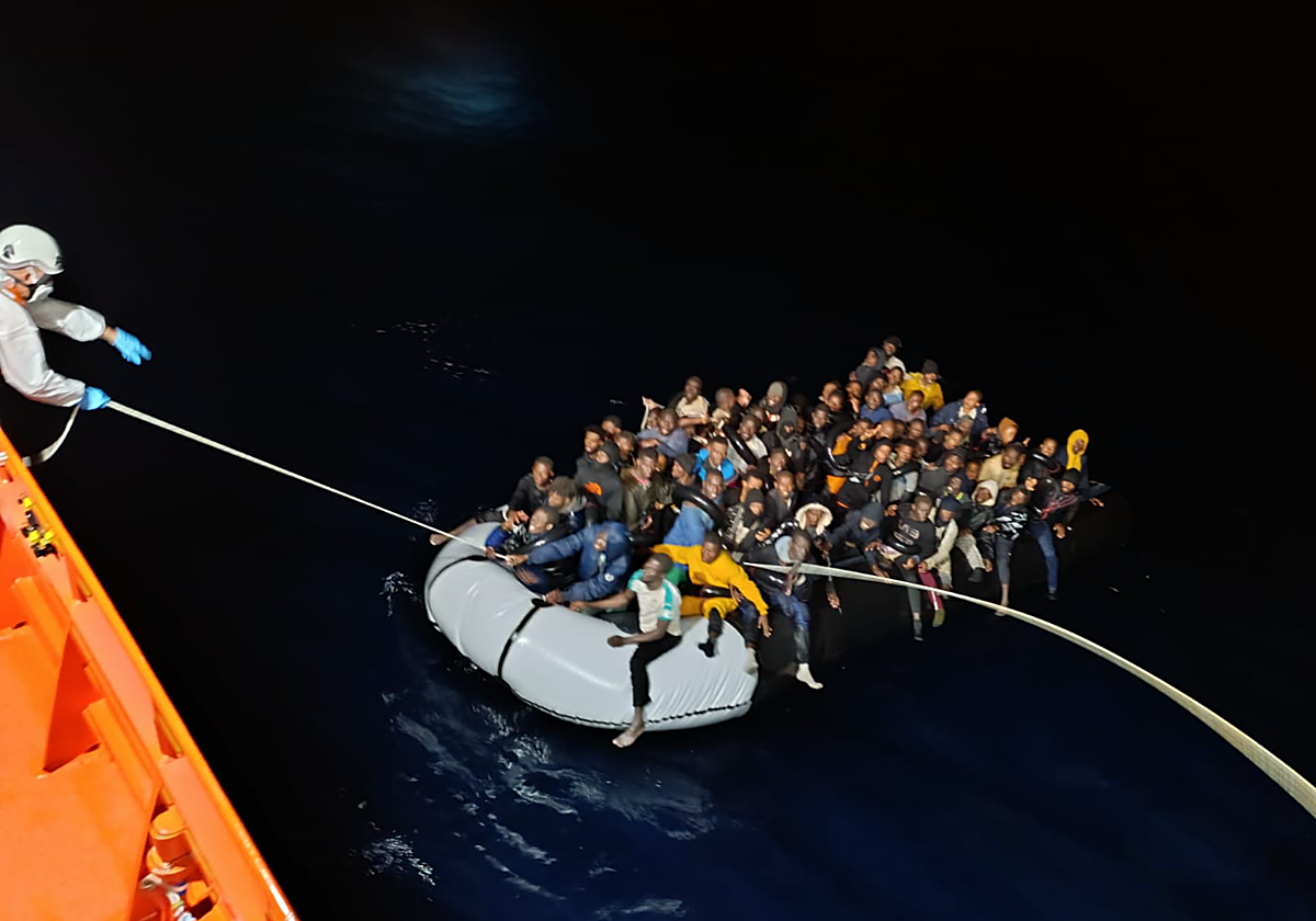 Neumática localizada en aguas cercanas a Lanzarote