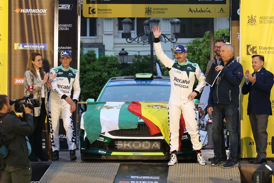La espectacular presentación del Rally Sierra Morena en el corazón de Córdoba, en imágenes