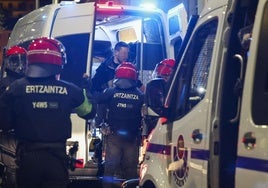 Desalojan el centro okupado por la escisión de Bildu en Bilbao, cuyas protestas han dejado ocho detenciones y cuatro ertzainas heridos