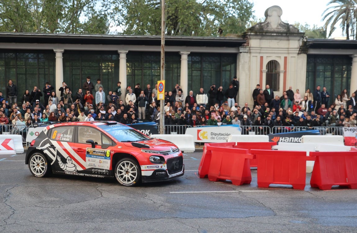 El espectacular tramo urbano del Rally Sierra Morena, en imágenes