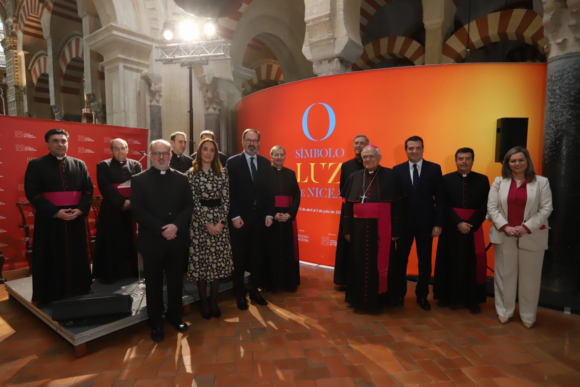 La espectacular exposición &#039;Símbolo: Luz de Nicea&#039; en la Mezquita Catedral, en imágenes