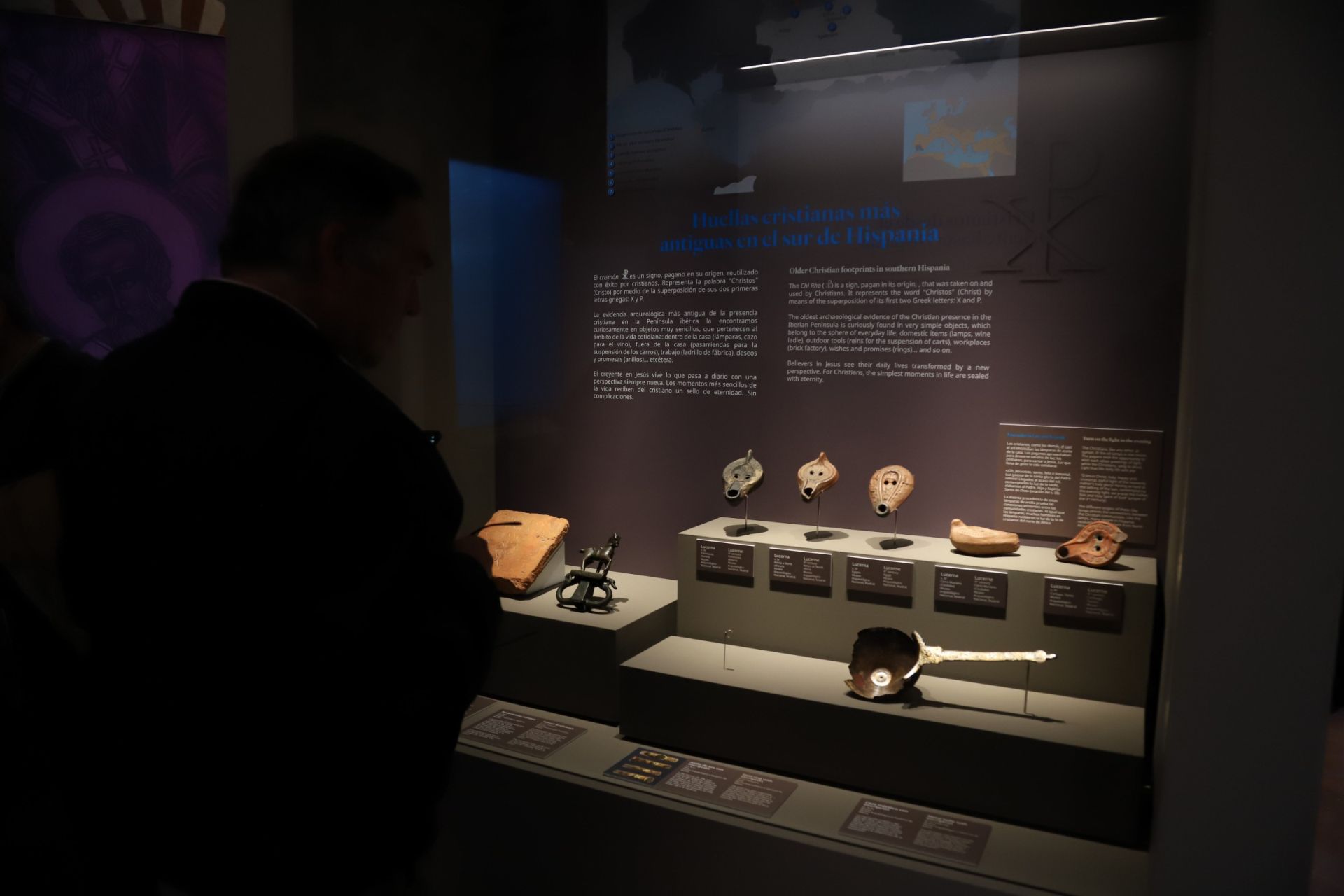 La espectacular exposición &#039;Símbolo: Luz de Nicea&#039; en la Mezquita Catedral, en imágenes