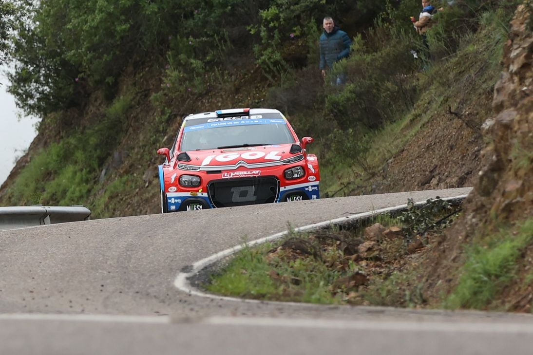 El trepidante Rally en su recorrido por Sierra Morena de Córdoba, en imágenes
