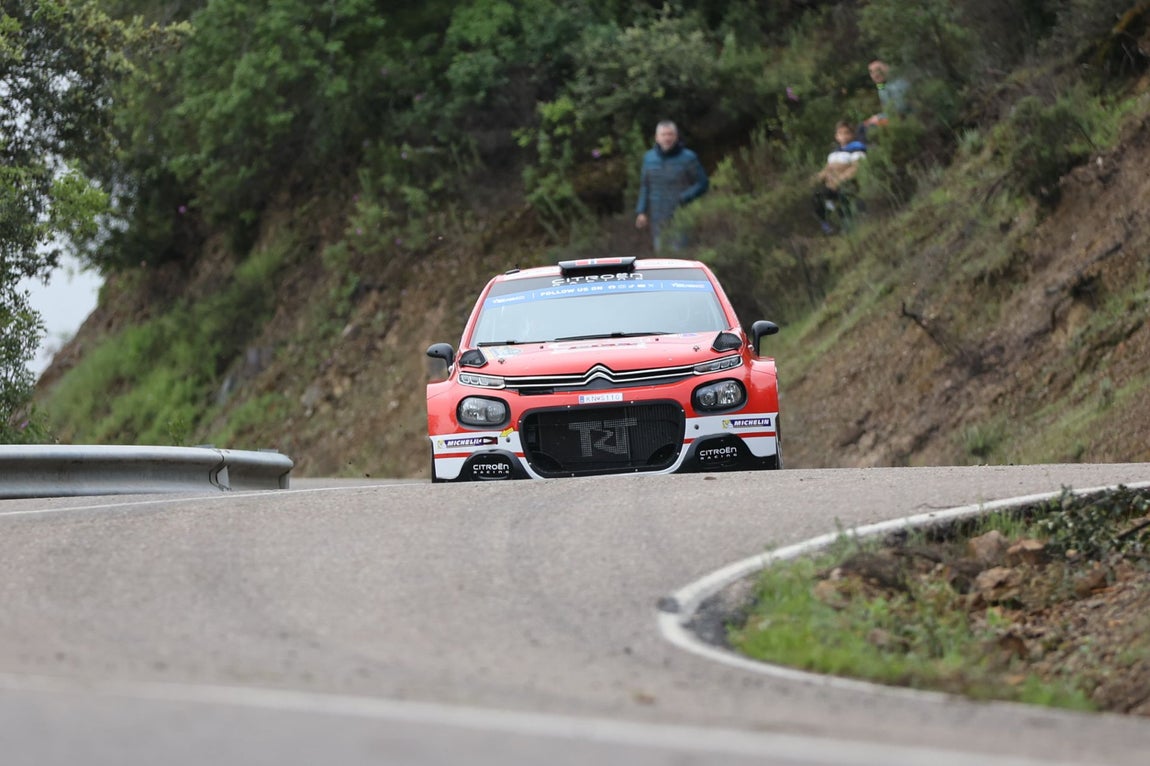 El trepidante Rally en su recorrido por Sierra Morena de Córdoba, en imágenes