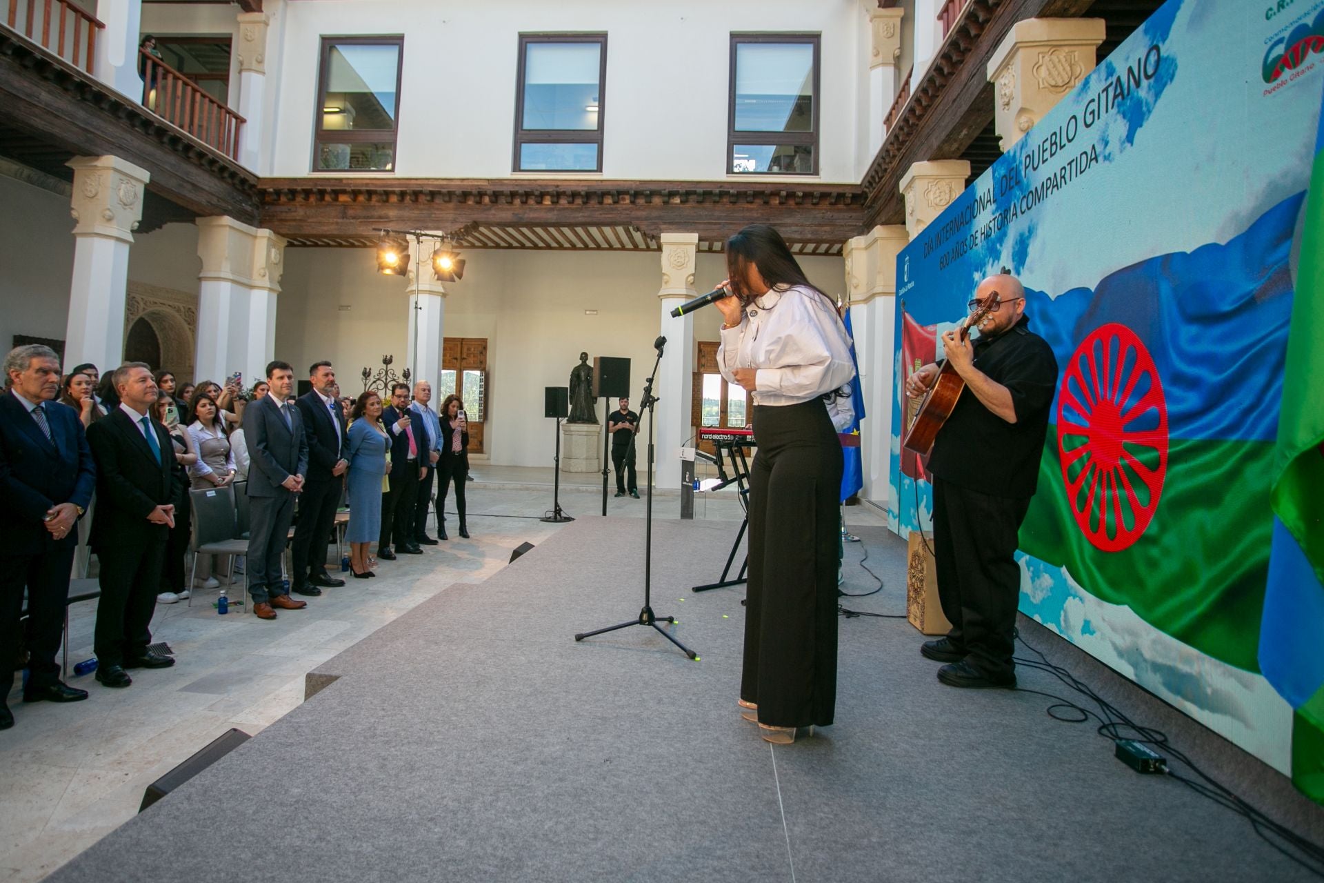 El homenaje de Page al pueblo gitano, en imágenes