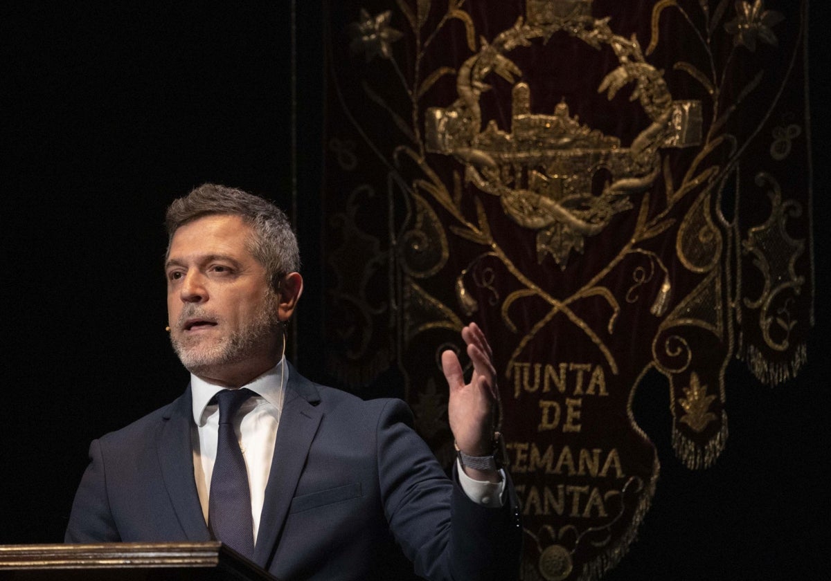 Julio López Revuelta pregona la Semana Santa de Salamanca