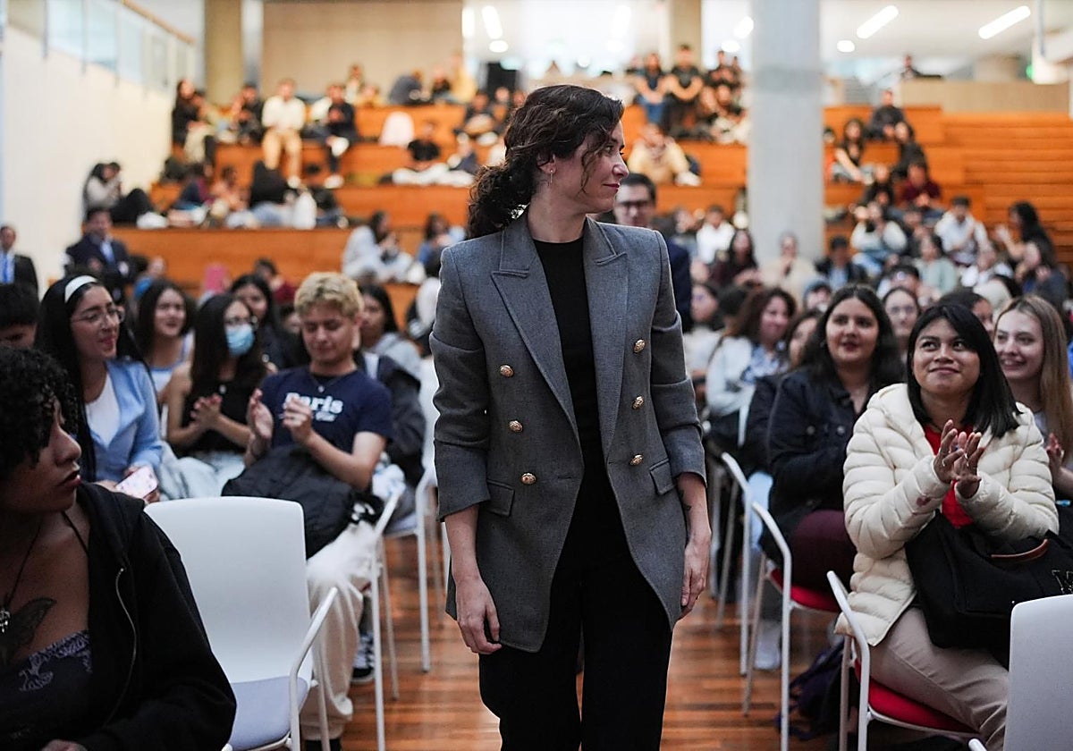 La presidenta de la Comunidad de Madrid, Isabel Díaz Ayuso, durante su viaje institucional a Ecuador