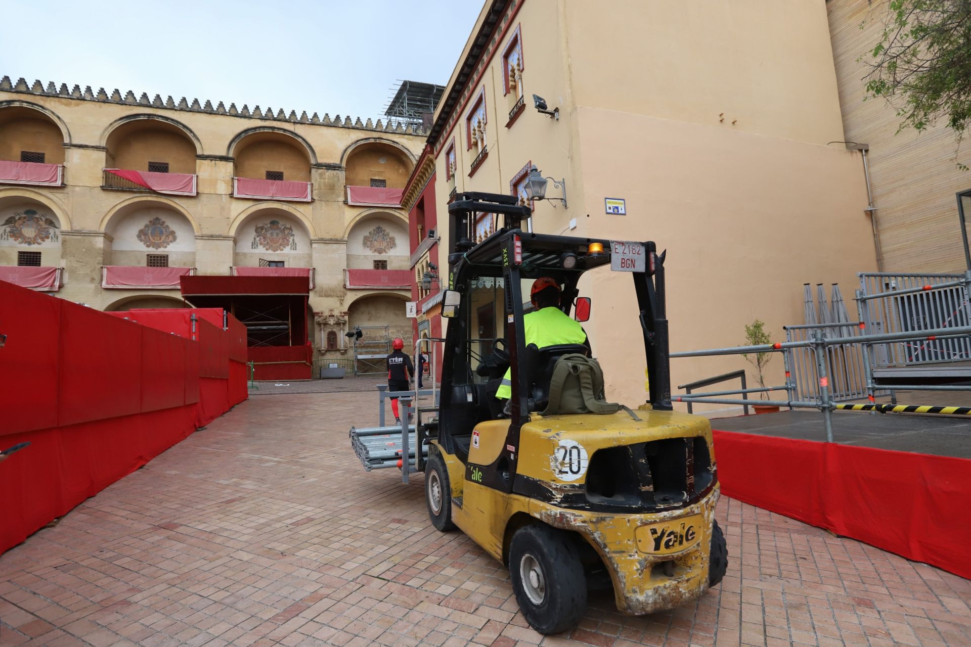 En imágenes, el montaje final de la carrera oficial de la Semana Santa de Córdoba 2025