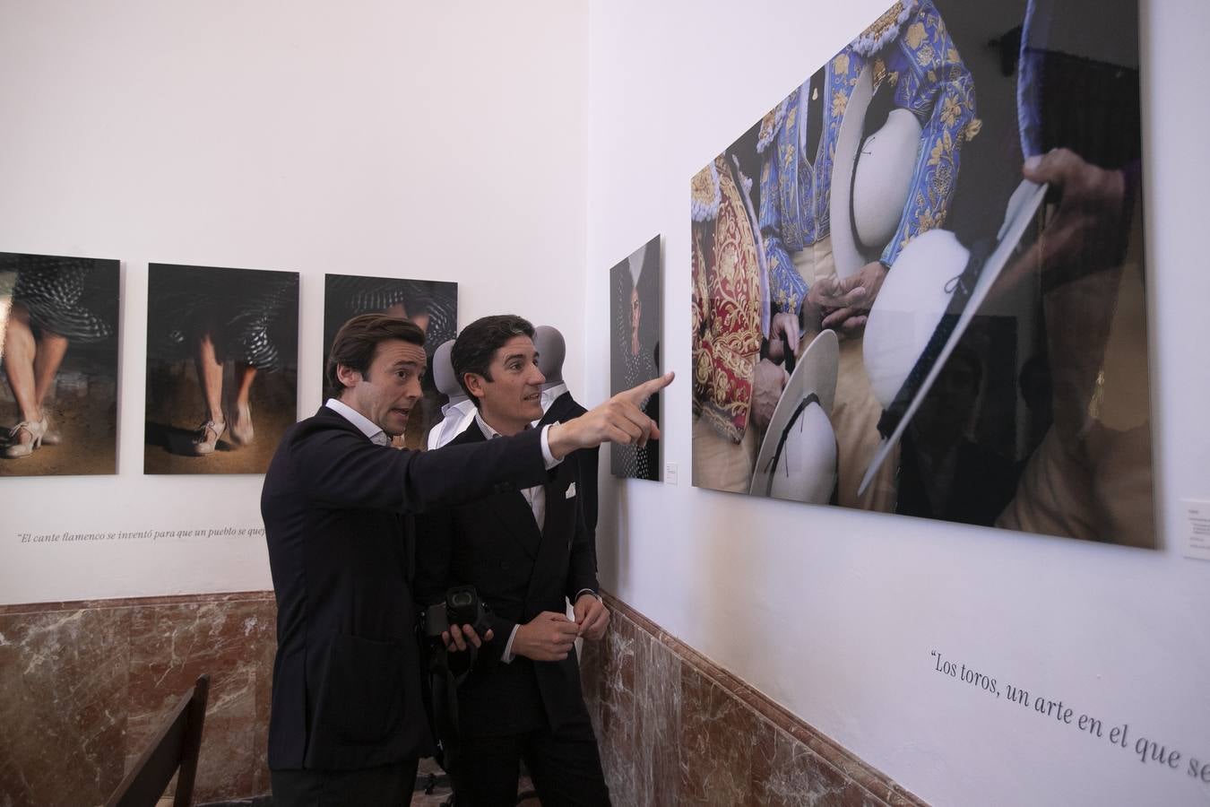 La sugestiva exposición &#039;Raíces&#039; de Pablo Borrego en la Fundación Gala, en imágenes