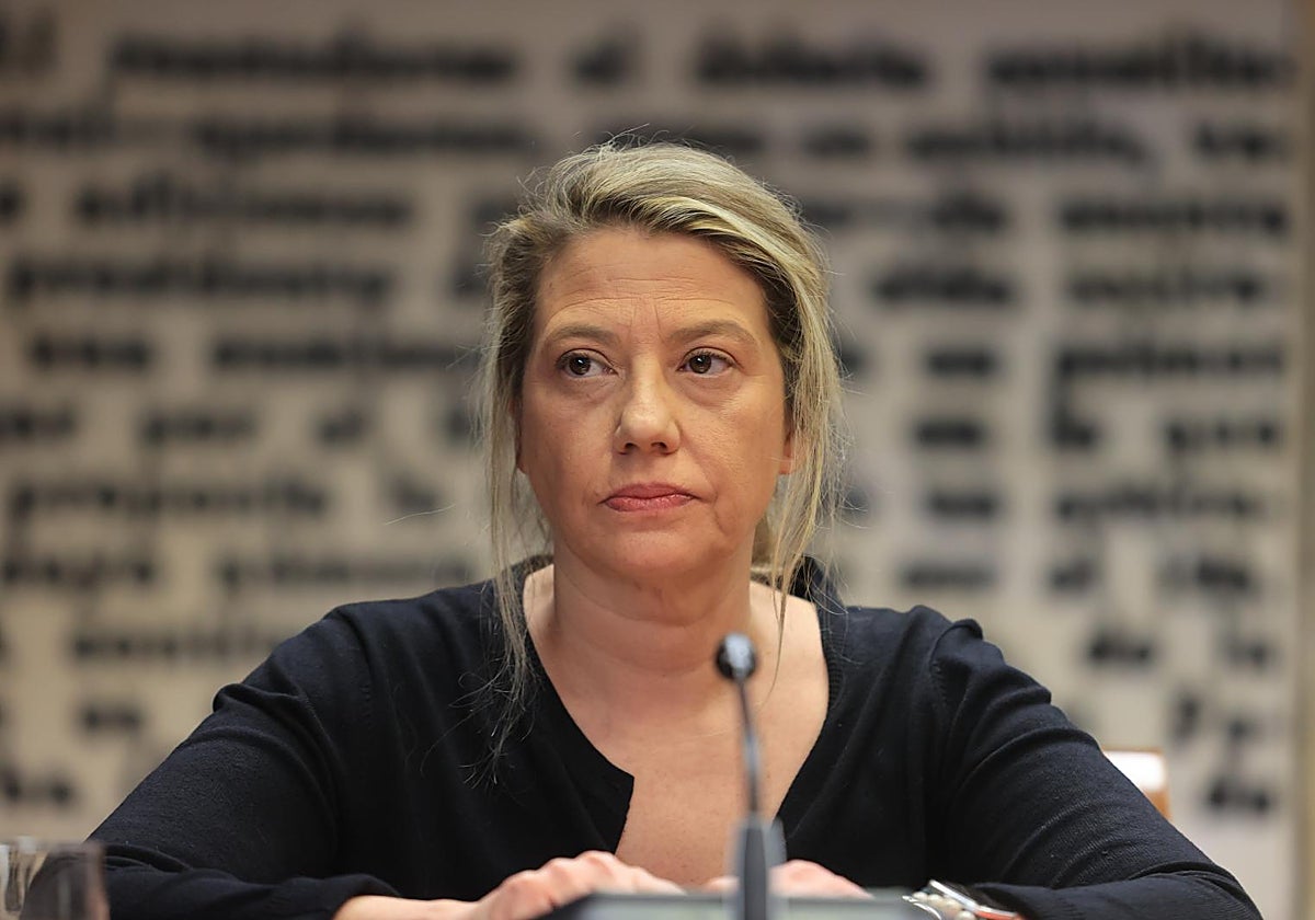 Cristina Álvarez, asesora de Begoña Gómez, en el Senado