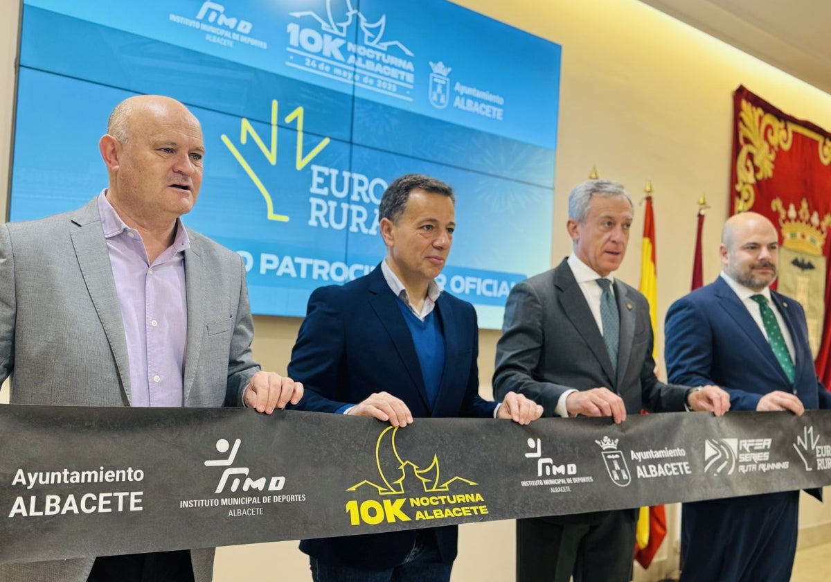 Firma de un acuerdo de colaboración entre Eurocaja Rural y el Ayuntamiento de Albacete