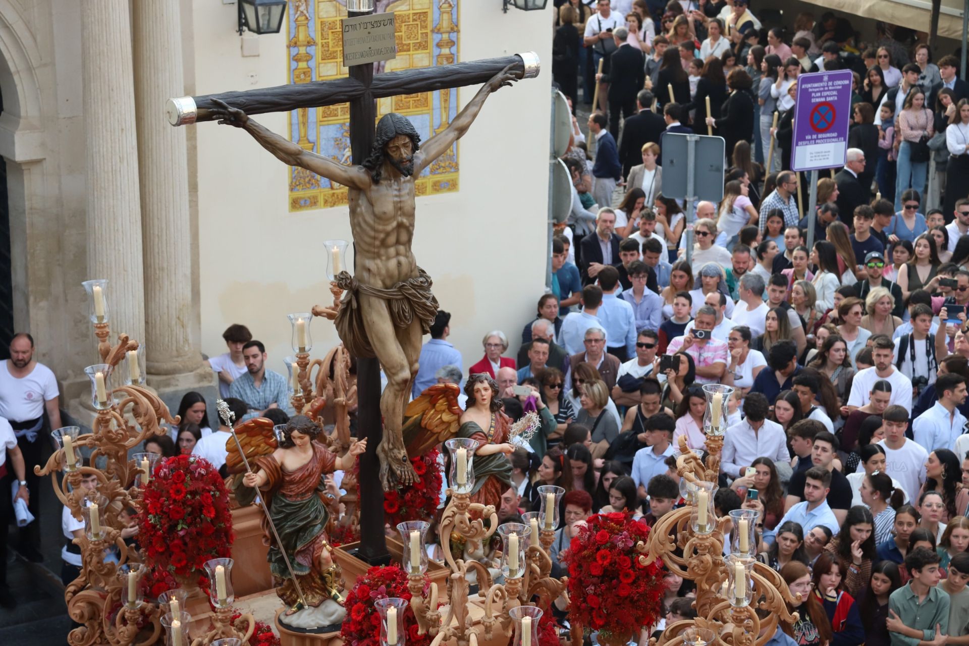 La espiritual procesión del Cristo de la Providencia de Córdoba, en imágenes