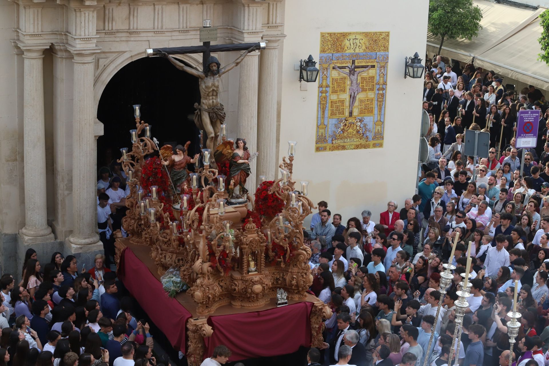 La espiritual procesión del Cristo de la Providencia de Córdoba, en imágenes