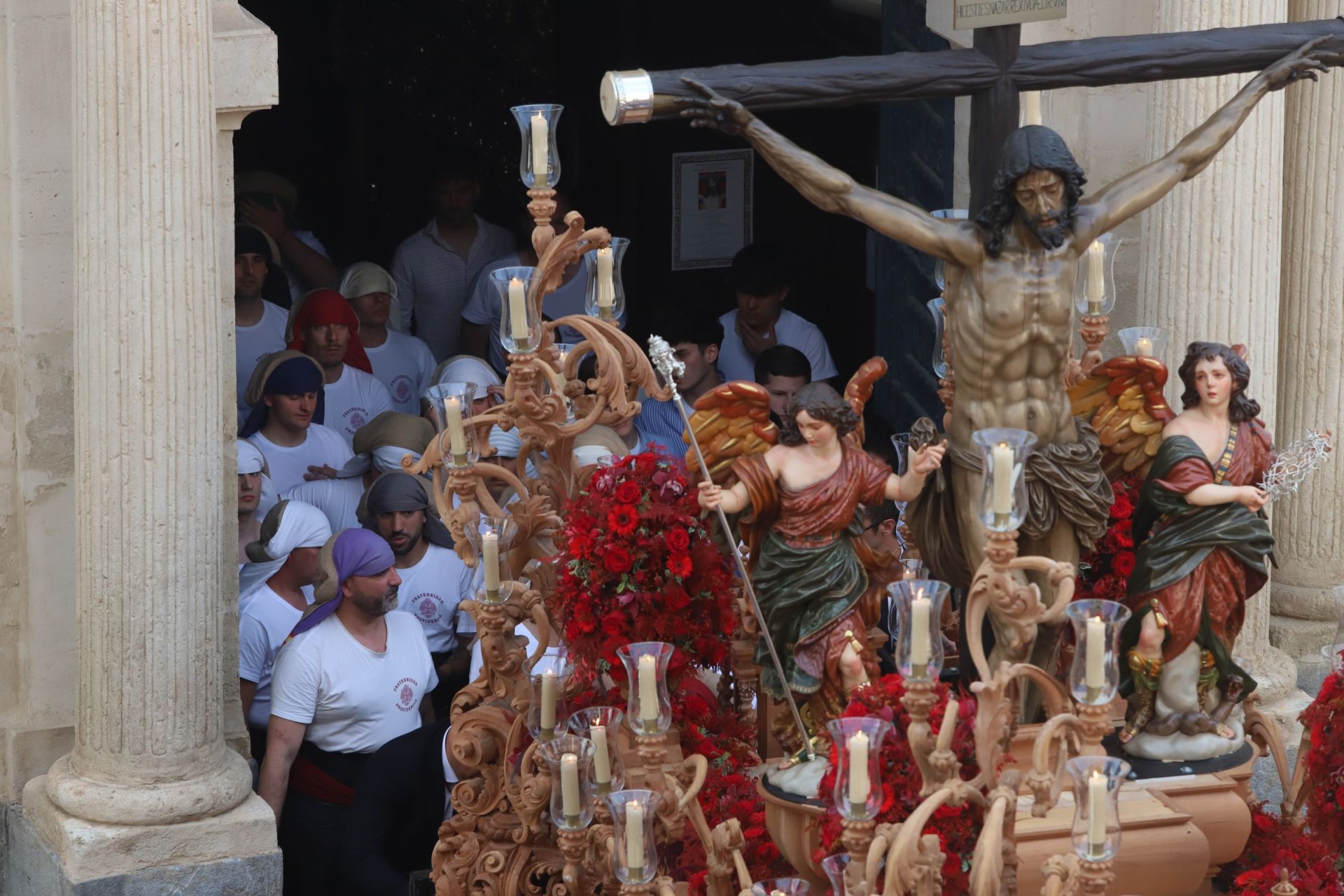 La espiritual procesión del Cristo de la Providencia de Córdoba, en imágenes