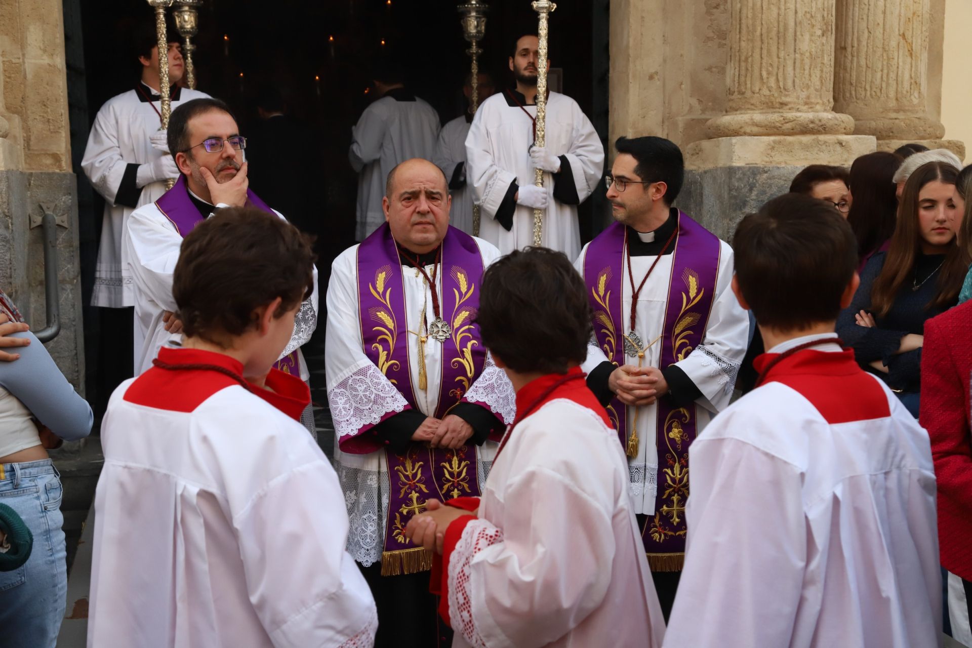 La espiritual procesión del Cristo de la Providencia de Córdoba, en imágenes