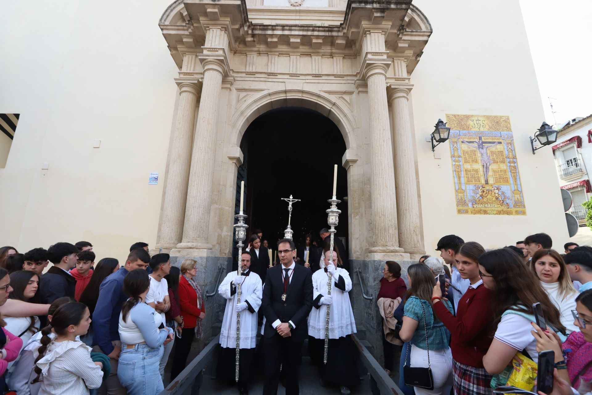 La espiritual procesión del Cristo de la Providencia de Córdoba, en imágenes