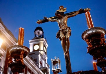 Domingo de Ramos con el paso por La Almudena y 300 sillas en Sol como protagonistas