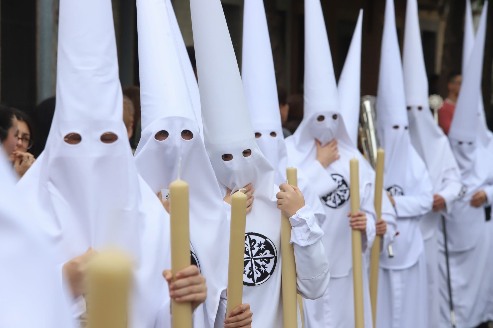 La pletórica salida de la cofradía de la Presentación de Córdoba, en imágenes