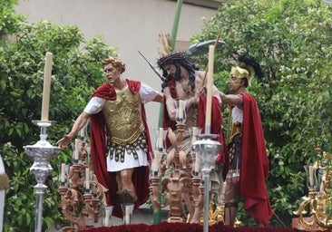 La pletórica salida de la cofradía de la Presentación, en imágenes