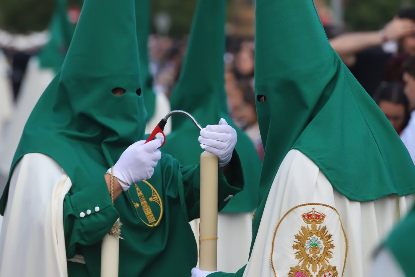 La fervorosa procesión de la cofradía de la O en Córdoba, en imágenes