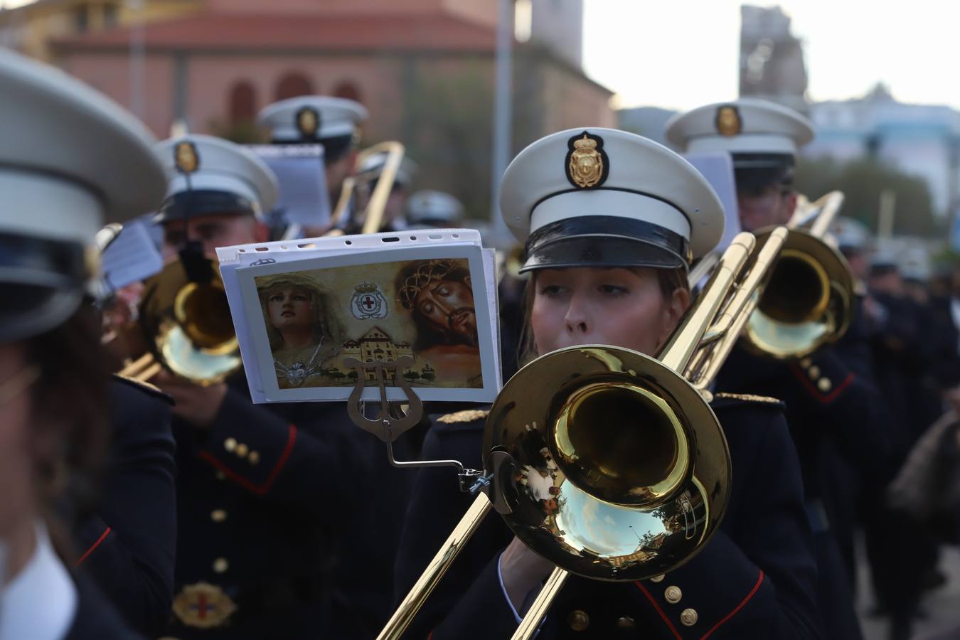 La fervorosa procesión de la cofradía de la O en Córdoba, en imágenes