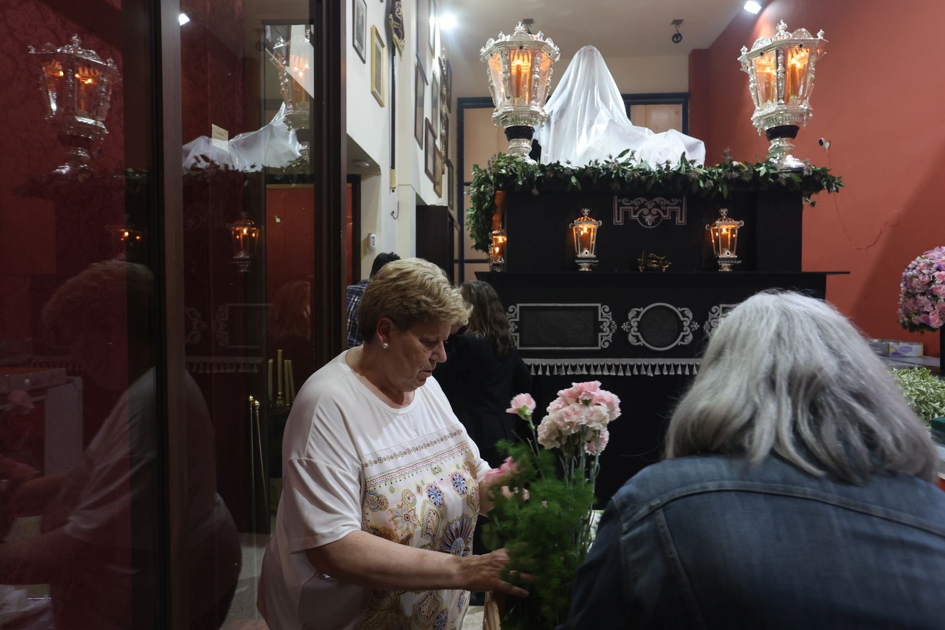 La íntima procesión del Traslado al Sepulcro de Córdoba, en imágenes
