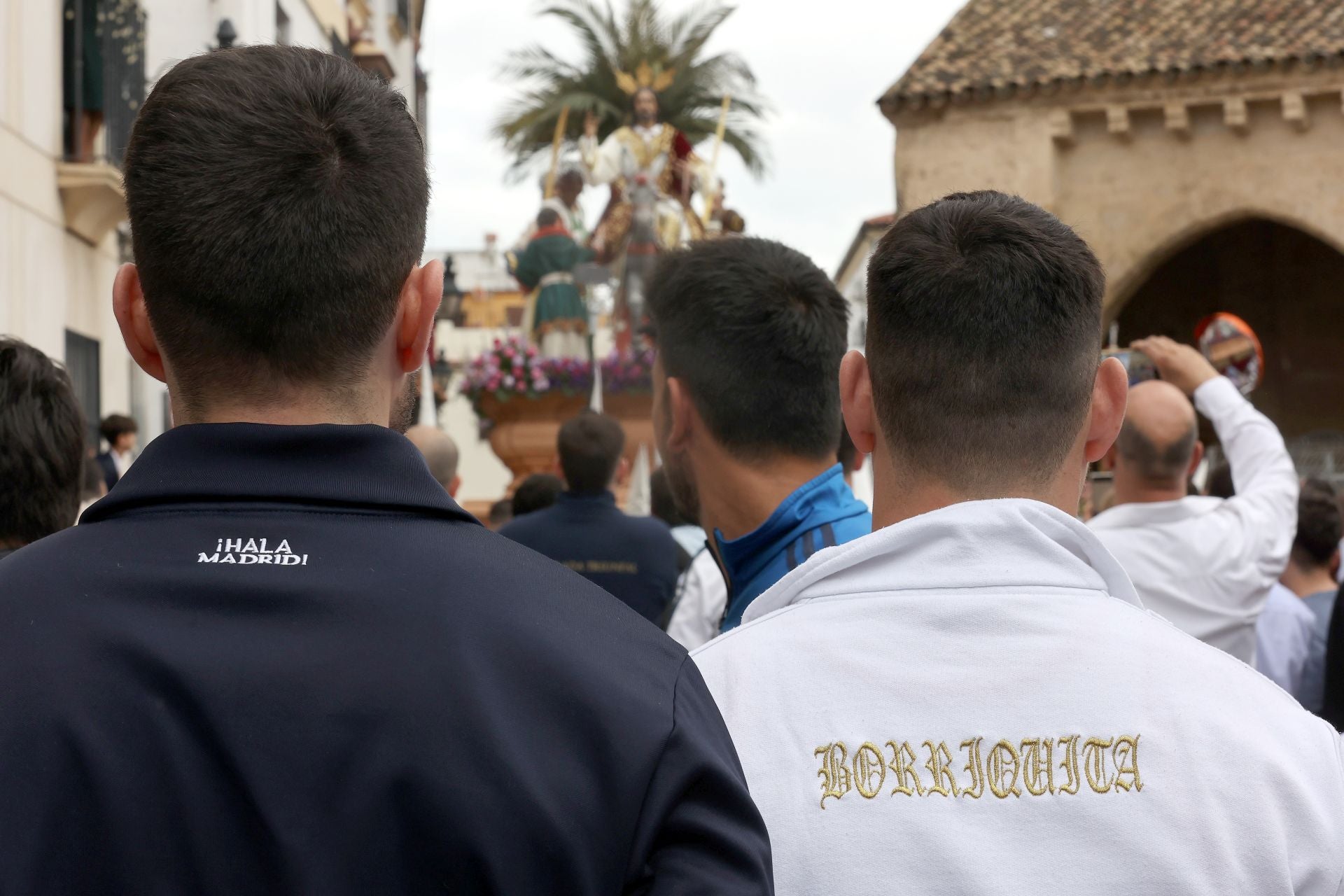 La ilusionante salida de la Borrquita el Domingo de Ramos en Córdoba, en imágenes