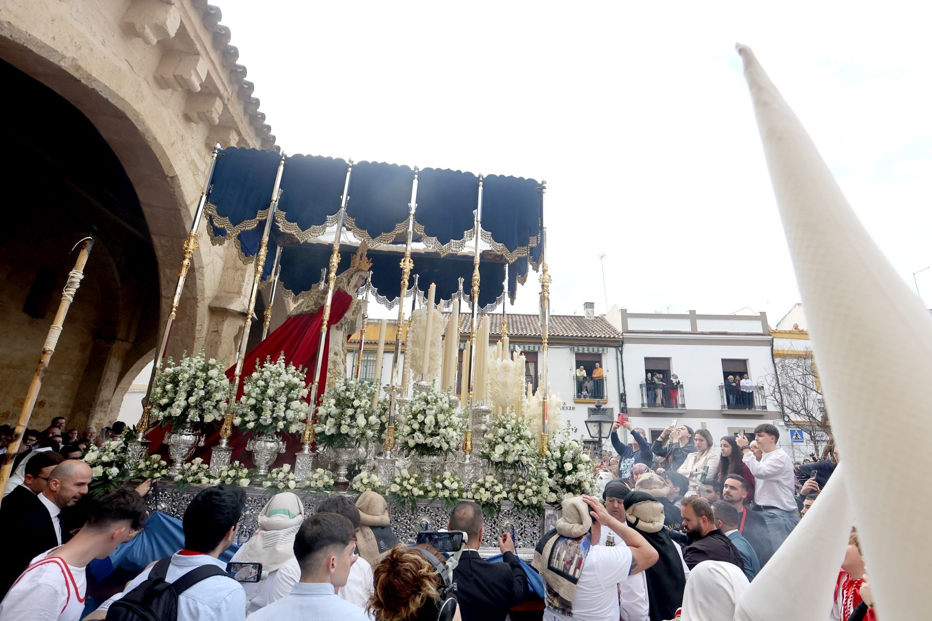 La ilusionante salida de la Borrquita el Domingo de Ramos en Córdoba, en imágenes