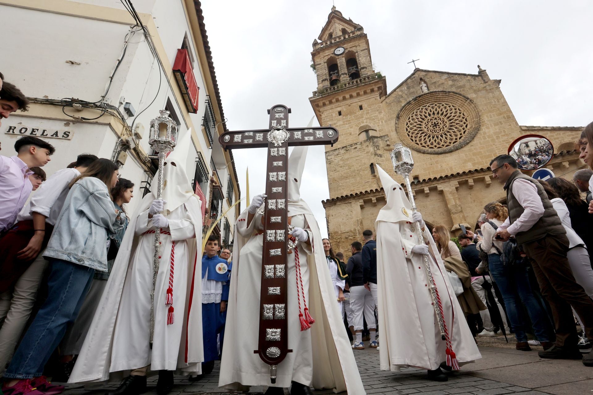 La ilusionante salida de la Borrquita el Domingo de Ramos en Córdoba, en imágenes