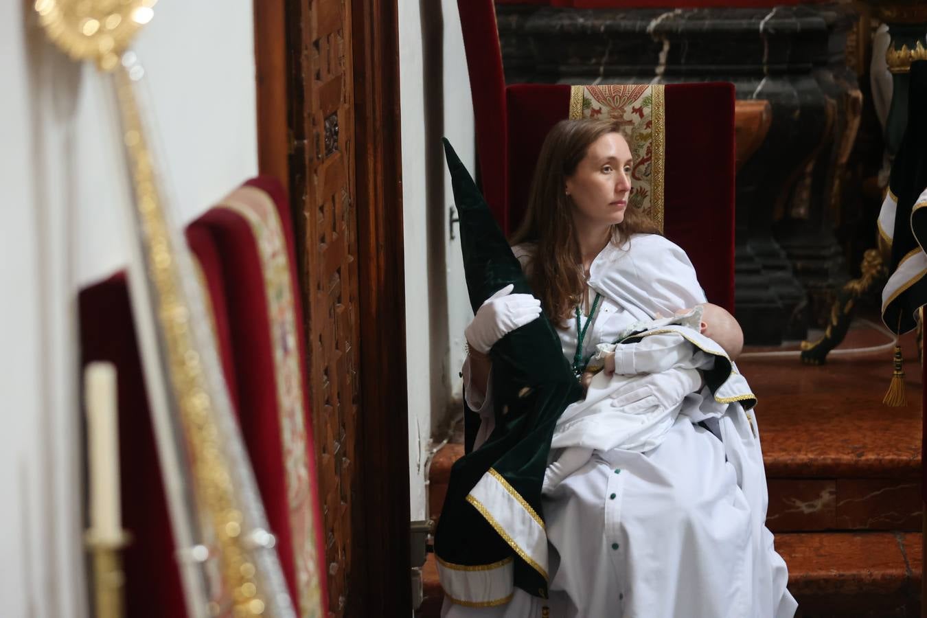 La emotiva procesión de la Esperanza de Córdoba, en imágenes