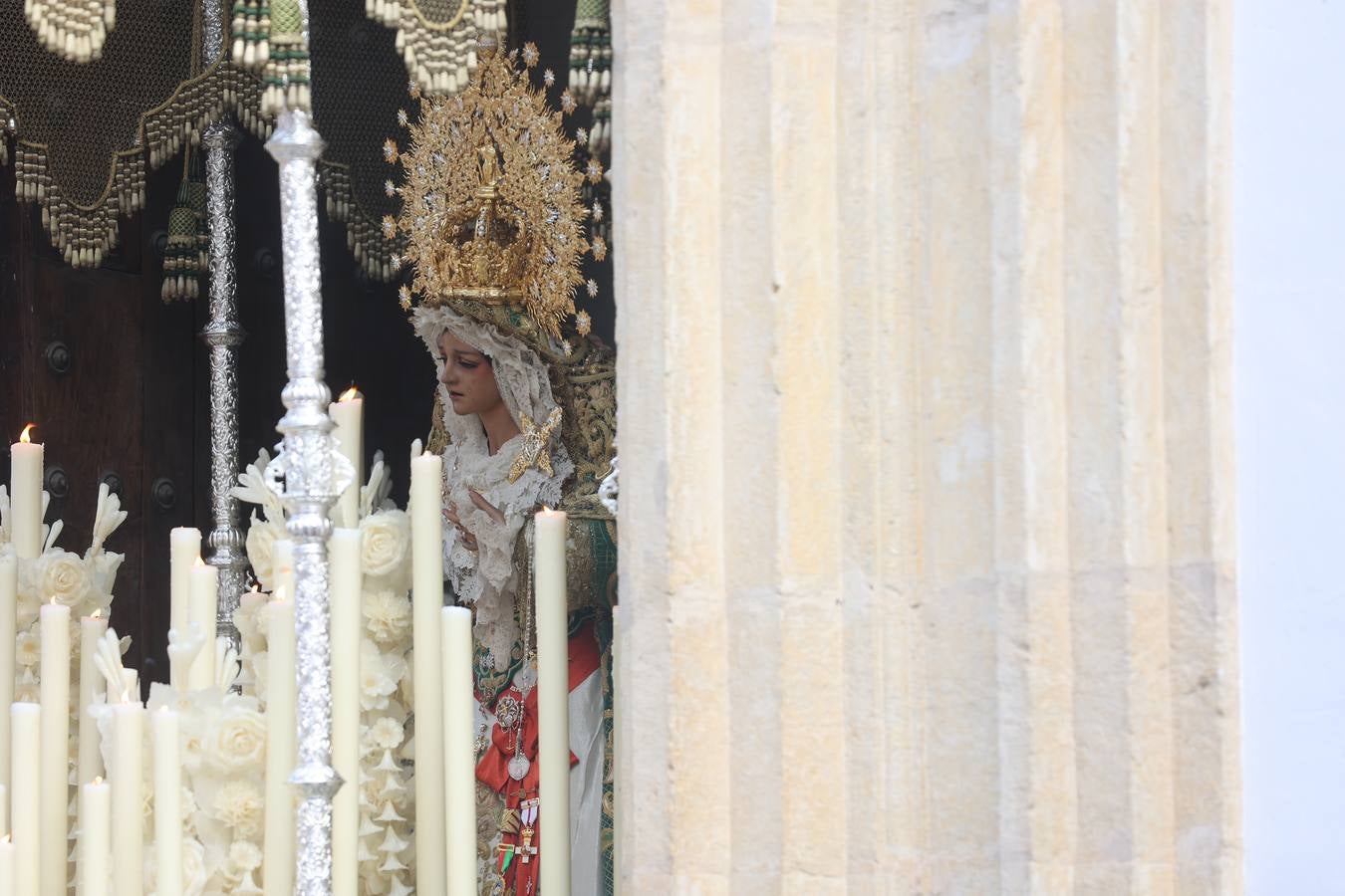 La emotiva procesión de la Esperanza de Córdoba, en imágenes