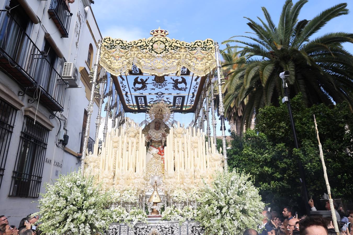 La emotiva procesión de la Esperanza de Córdoba, en imágenes