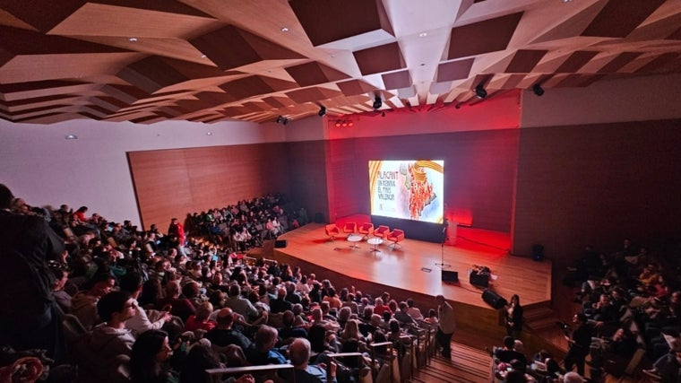 Homenaje al cantautor alcoyano Ovidi Monllor en el Auditorio ADDA de la Diputación de Alicante