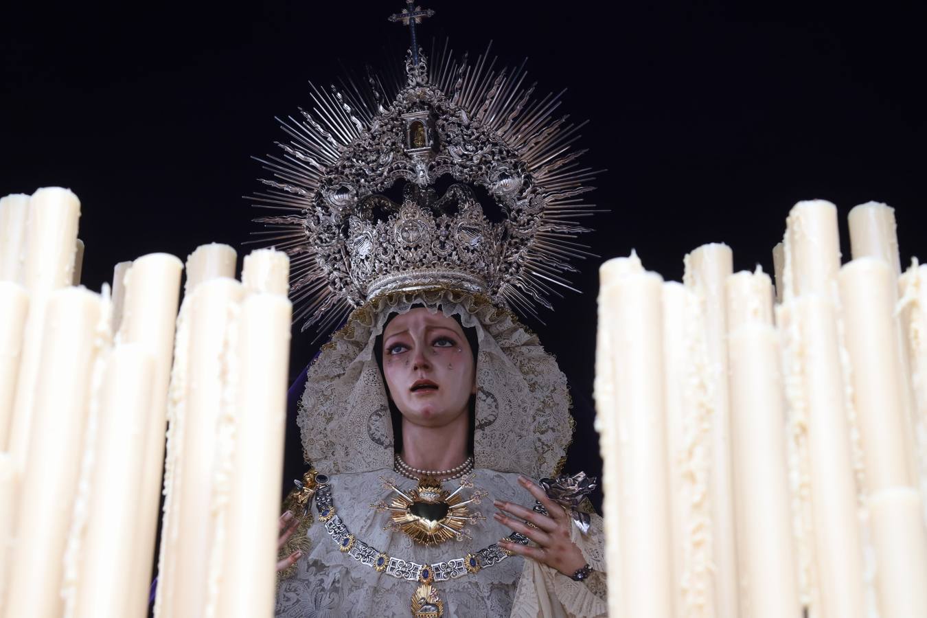 El sentido cortejo de las Penas de Santiago de Córdoba, en imágenes