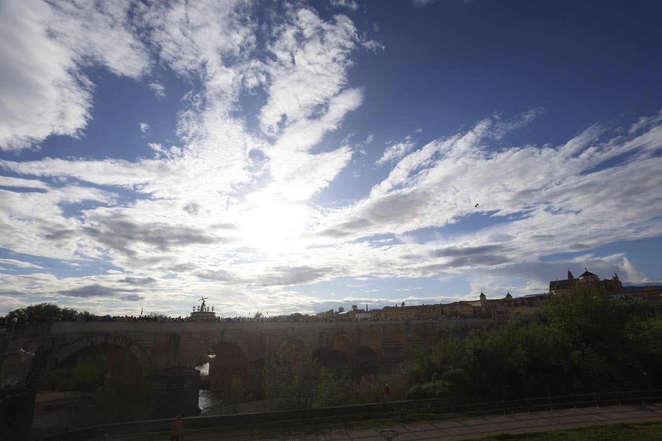 La clásica estación de penitencia de Vera-Cruz, en imágenes