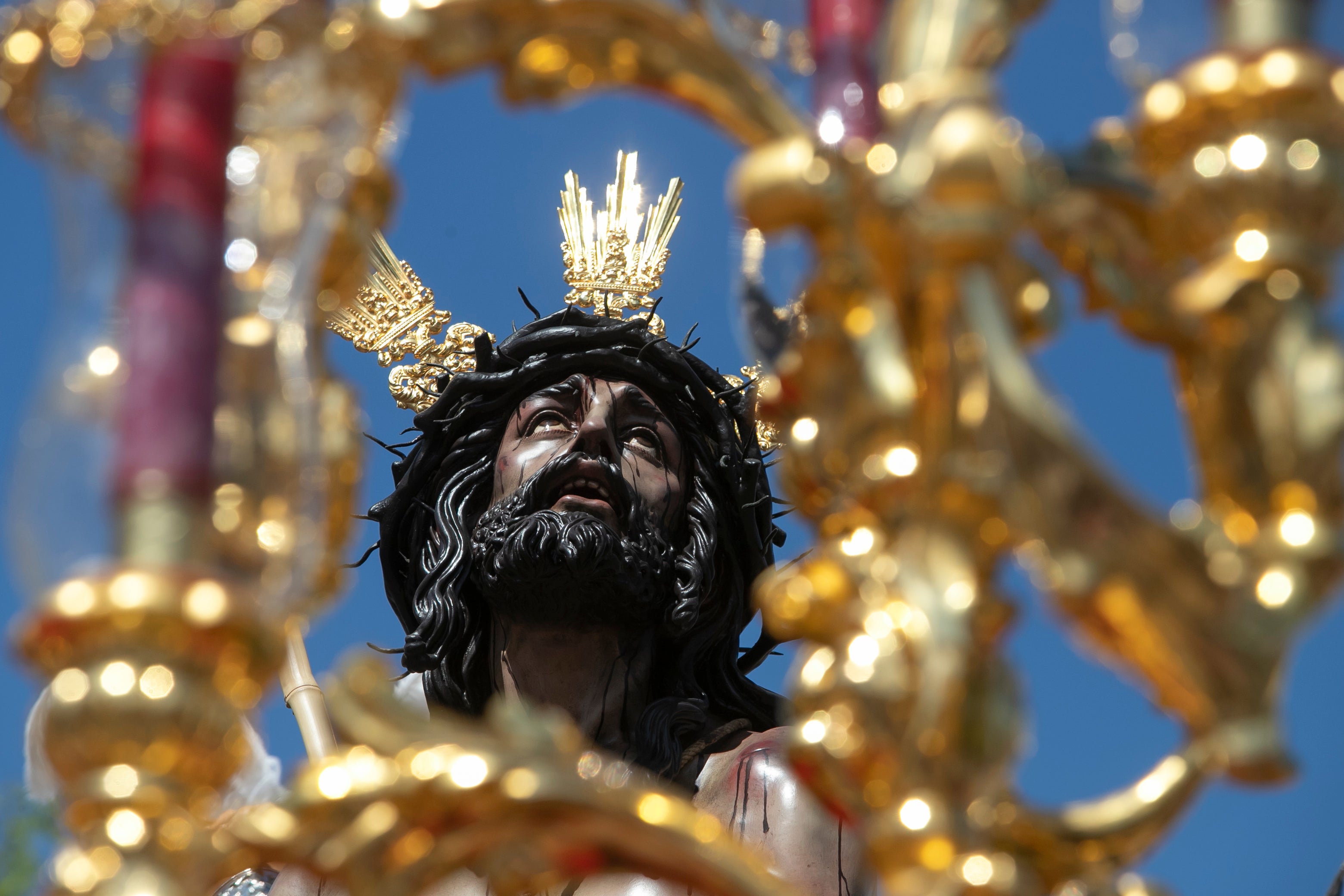 El ímpetu de la Merced transita por el Lunes Santo de Córdoba, en imágenes