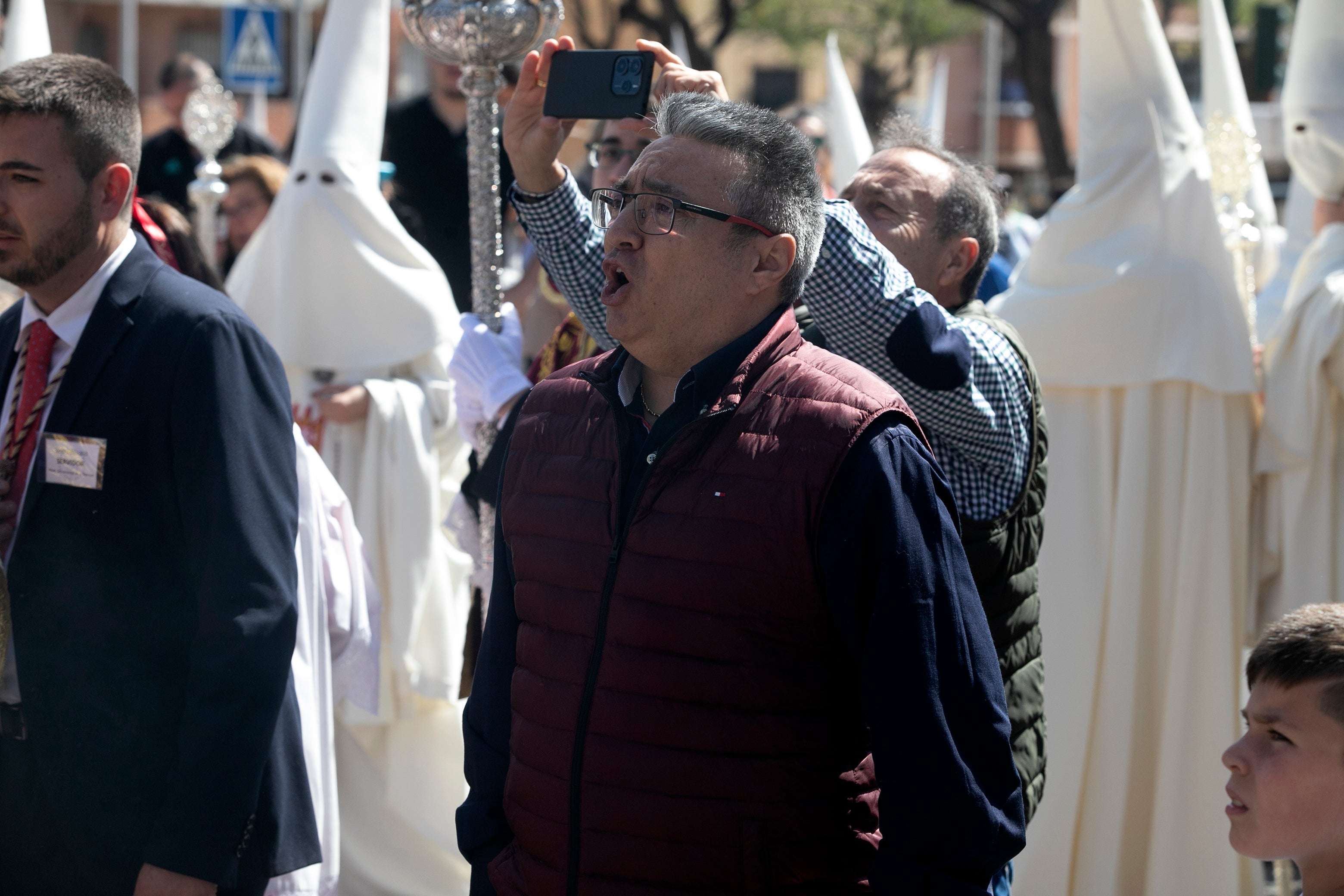 El ímpetu de la Merced transita por el Lunes Santo de Córdoba, en imágenes