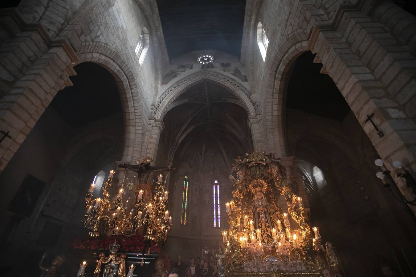 La decepción de la hermandad de Ánimas, en imágenes