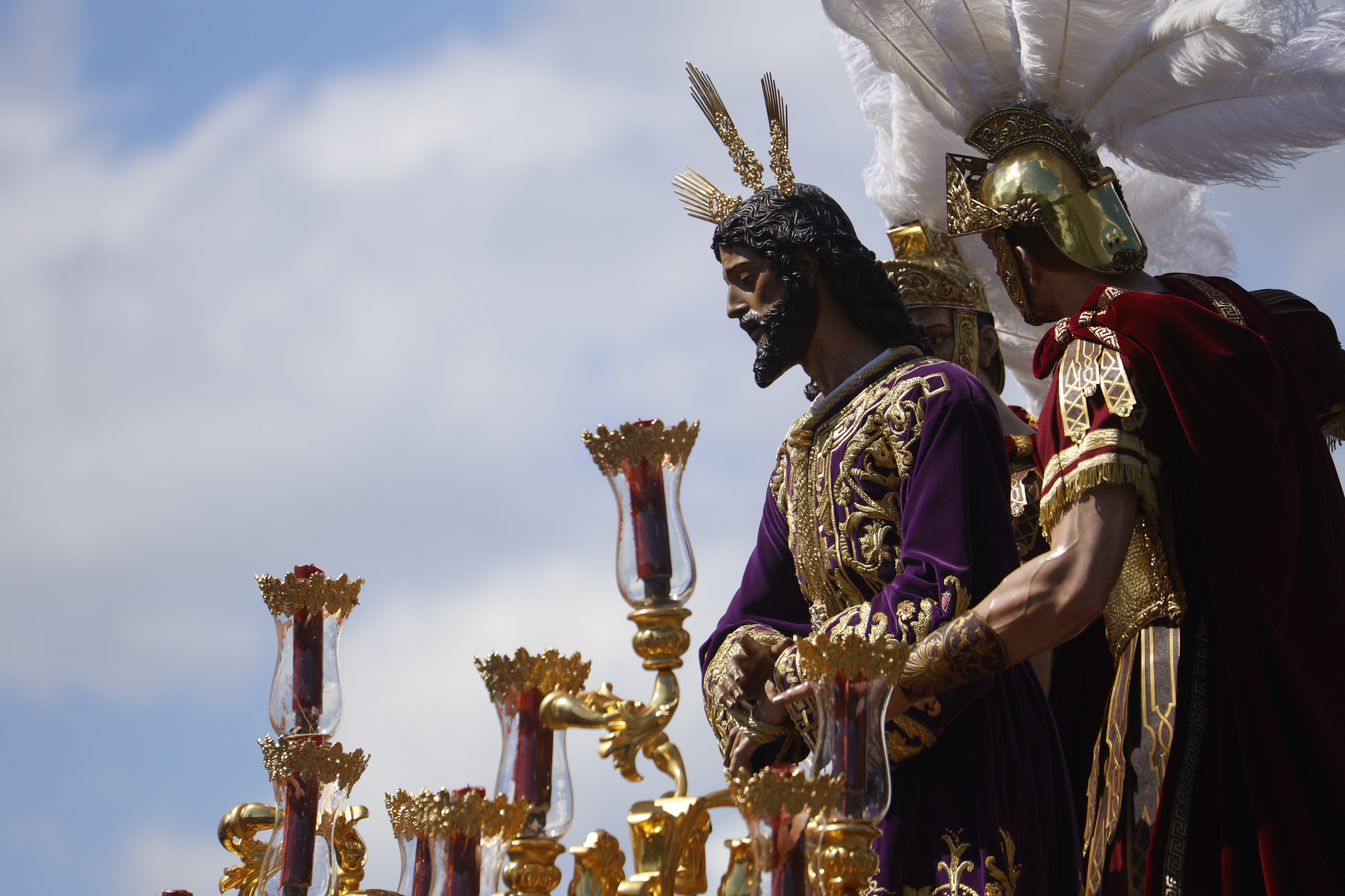 El emocionante paso de la hermandad de la Estrella por el Lunes Santo de Córdoba, en imágenes