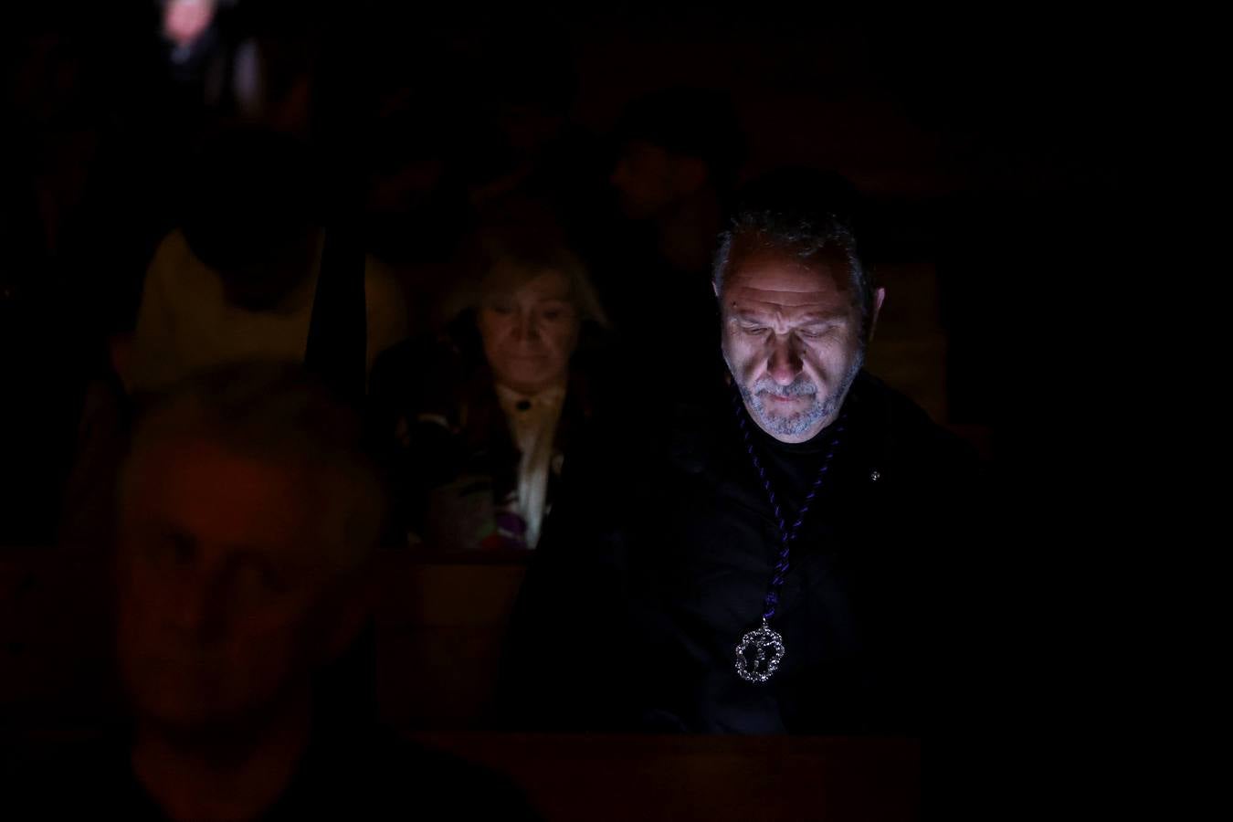 La severidad del Vía Crucis en la Trinidad, en imágenes