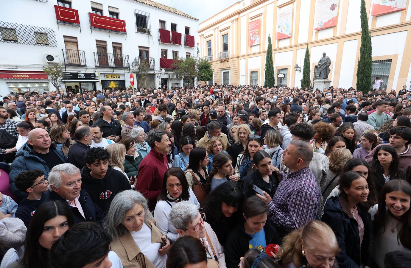 La severidad del Vía Crucis en la Trinidad, en imágenes