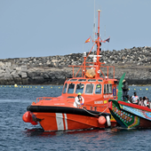 Llega un cayuco con 62 migrantes, entre ellos tres menores, a El Hierro