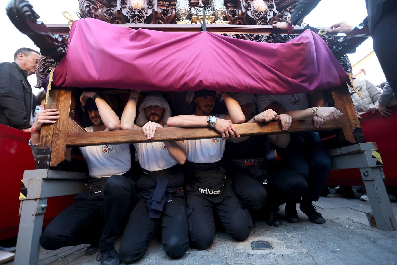 Las imágenes de la hermandad de la Santa Faz en el Martes Santo