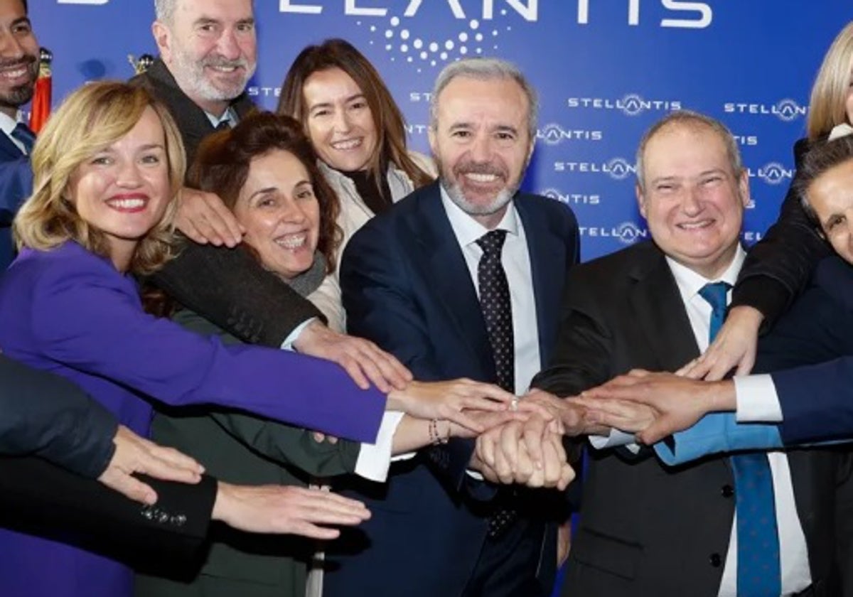 La planta de Stellantis en Figueruelas (Zaragoza) fue el escenario, el pasado enero, de la última foto juntos en sintonía de Jorge Azcón y Pilar Alegría