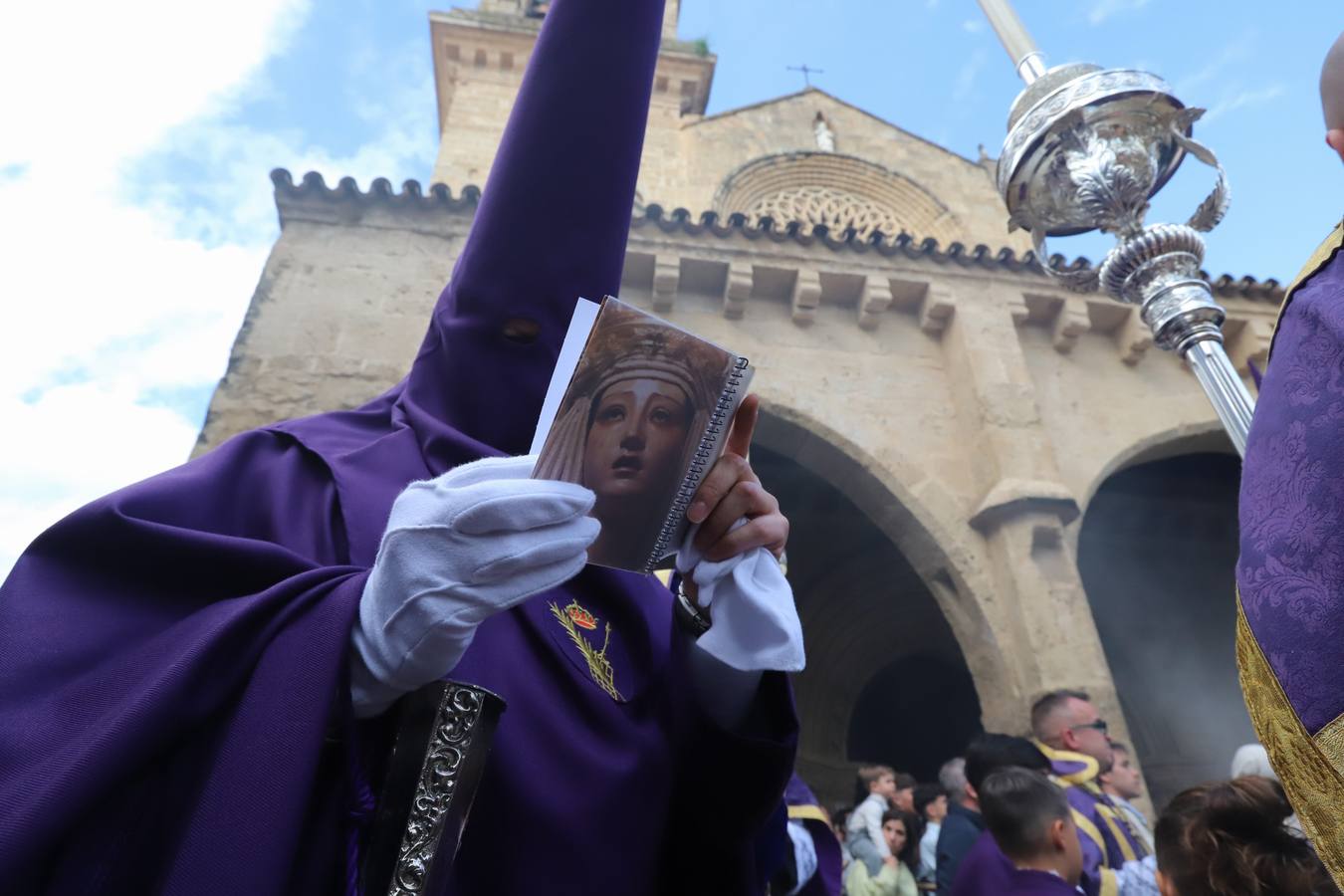 La hermandad del Calvario en el Miércoles Santo de Córdoba, en imágenes