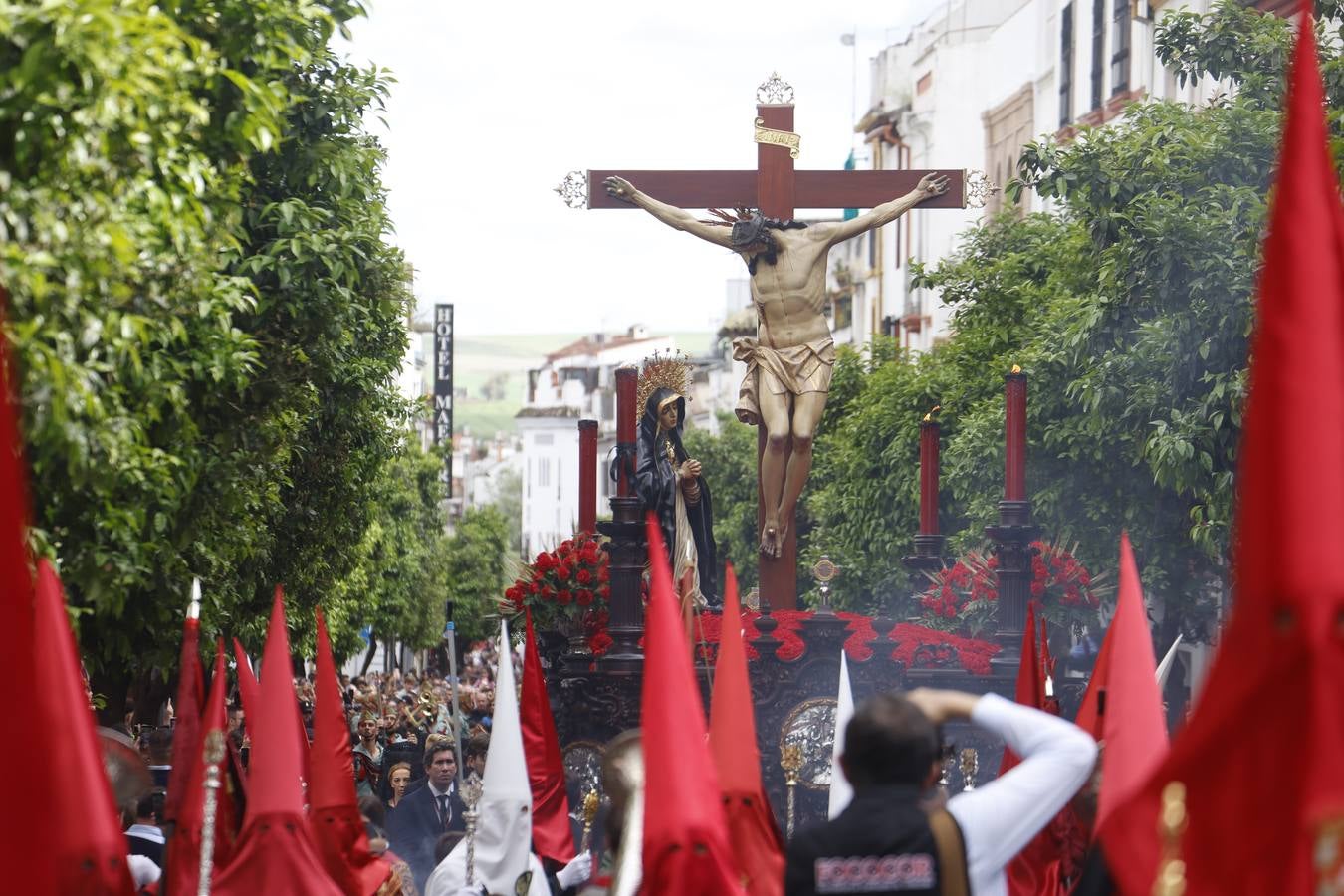 Las imágenes de la hermandad de la Caridad en el Jueves Santo de Córdoba