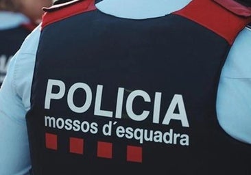Los Mossos investigan el hallazgo de un feto en un piso de Badalona